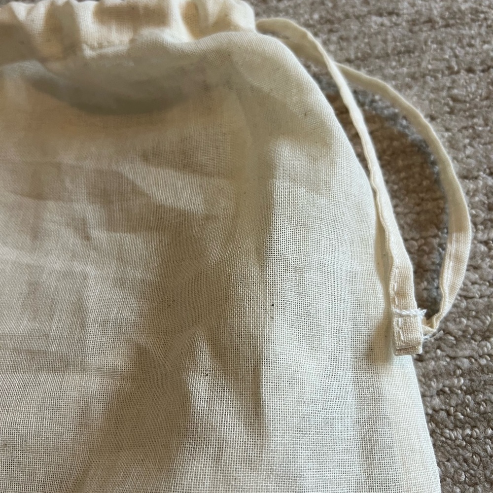 Aesop Cream Drawstring Bag - Picture 3 of 4